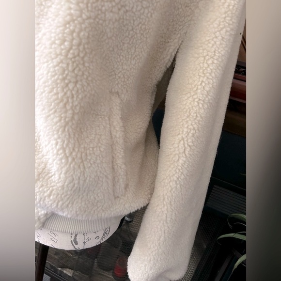 Old Navy Jacket - Picture 5 of 8